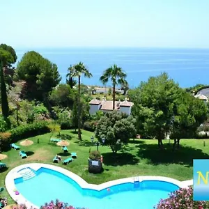 Apartamento Con Espectaculares Vistas Al Mar. Nerja